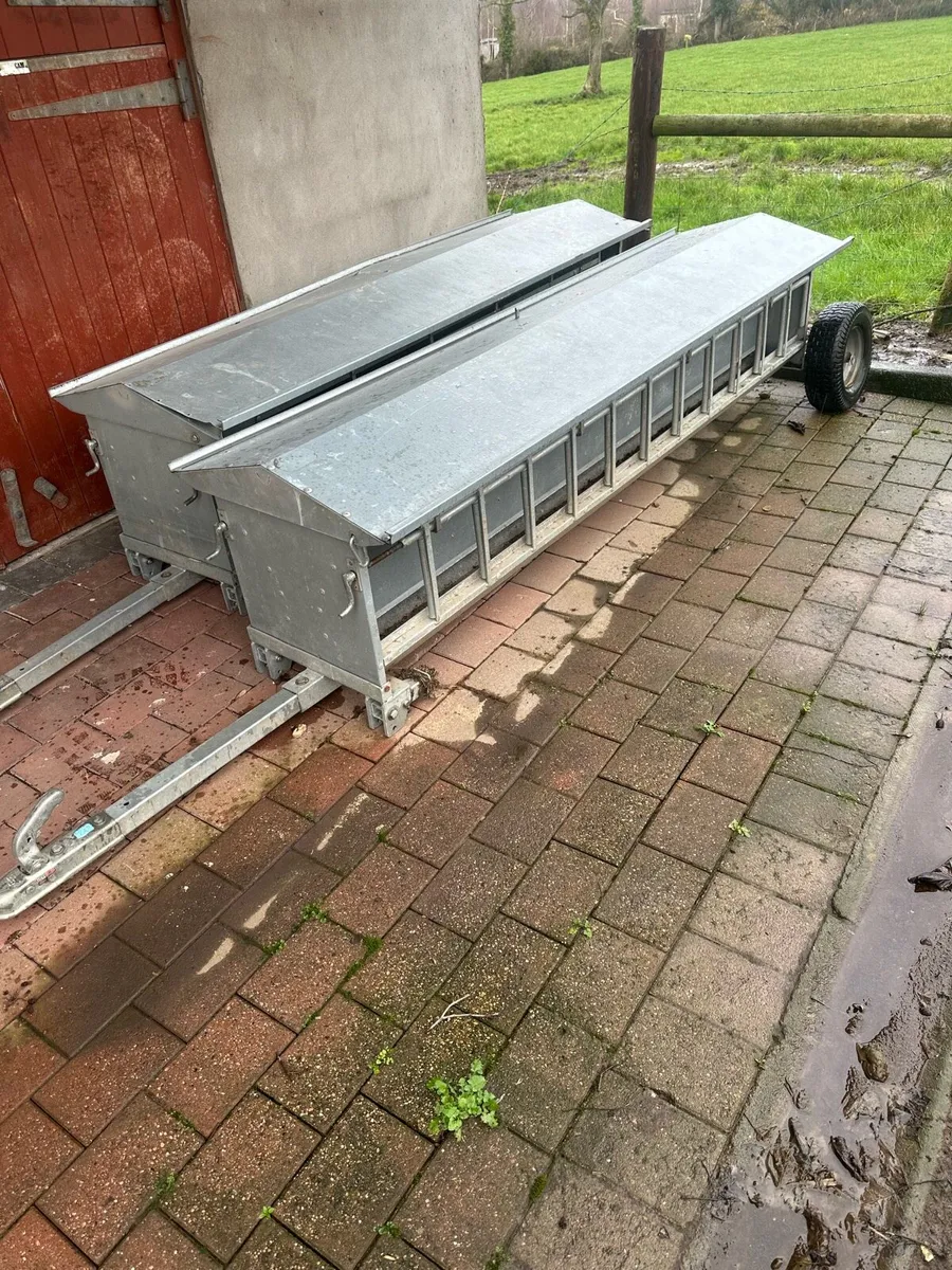 Lamb creep feeder - Image 1