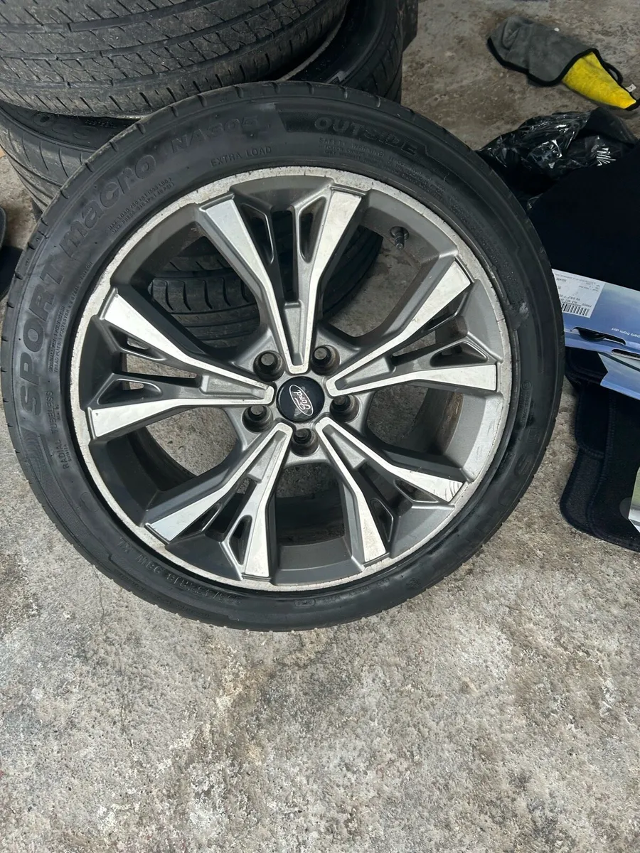 wheels and alloys - Image 1