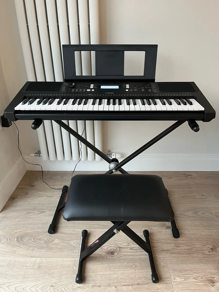Yamaha Keyboard, Stand & Seat - Image 1