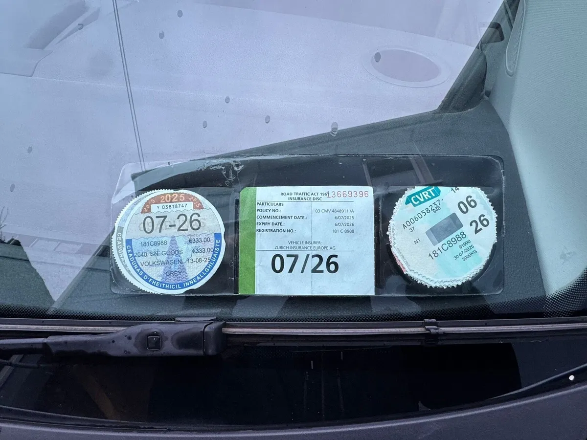 VW transporter van - Image 3