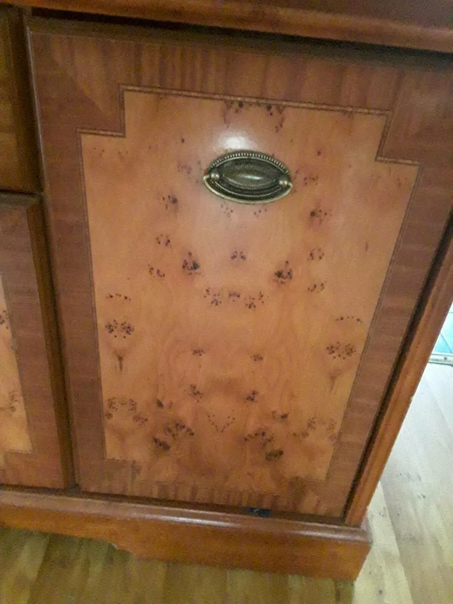 Display cabinet lights up if REQUIRED - Image 4