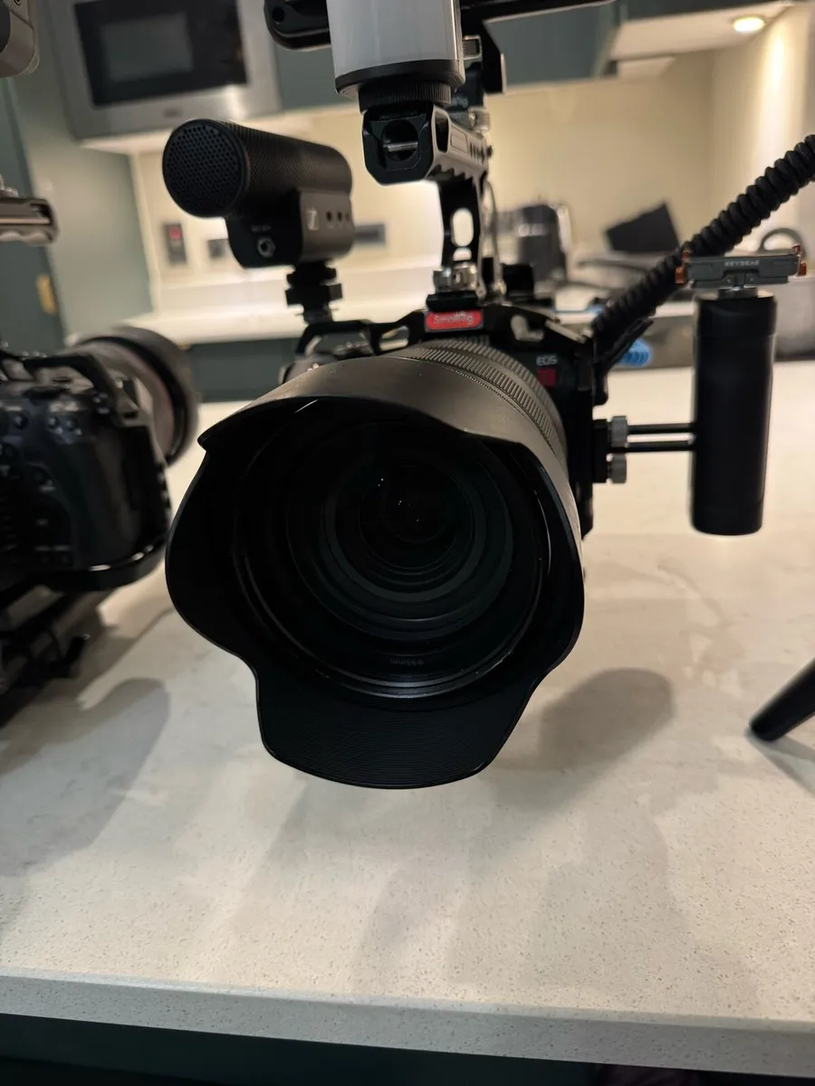 Canon camera lens rf 28-70mm f2 - Image 3