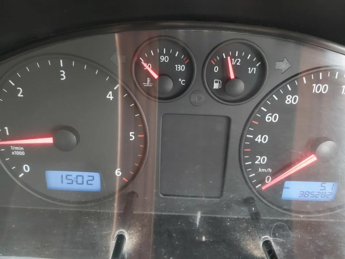 Volkswagen Transporter 2006 - Image 4