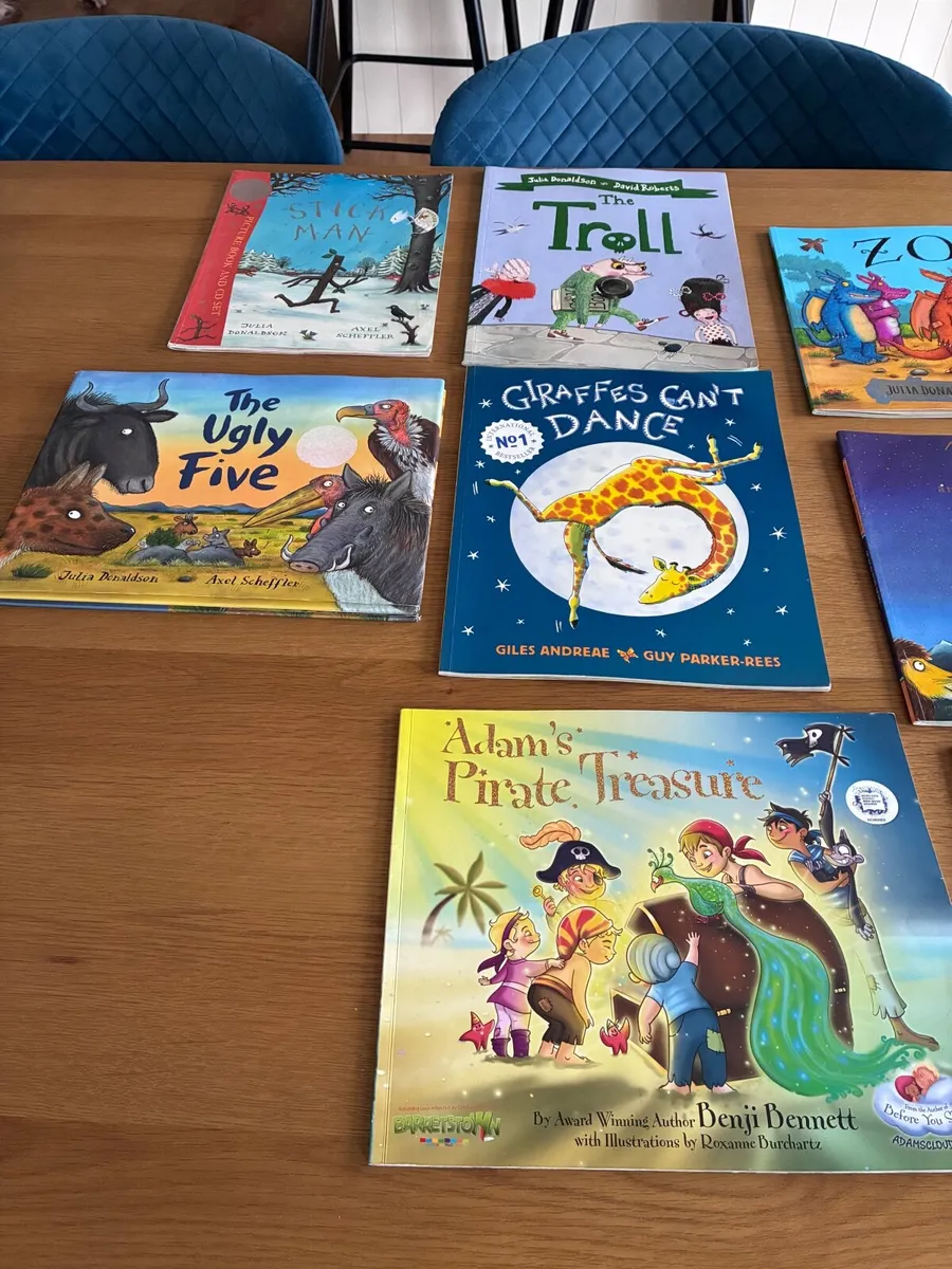 14 Children’s books - Image 1