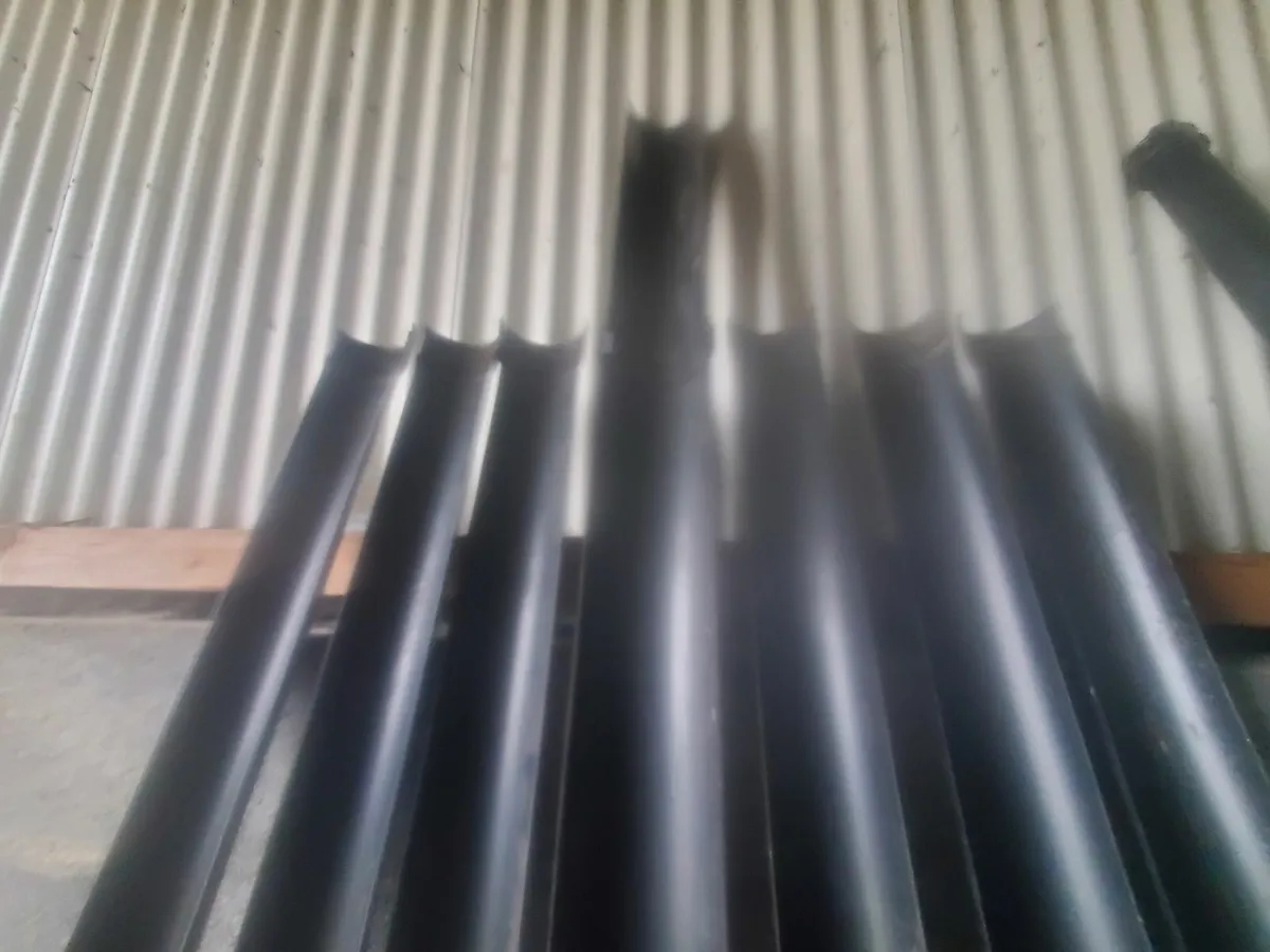 Gutters/Steel Brackets - Image 2