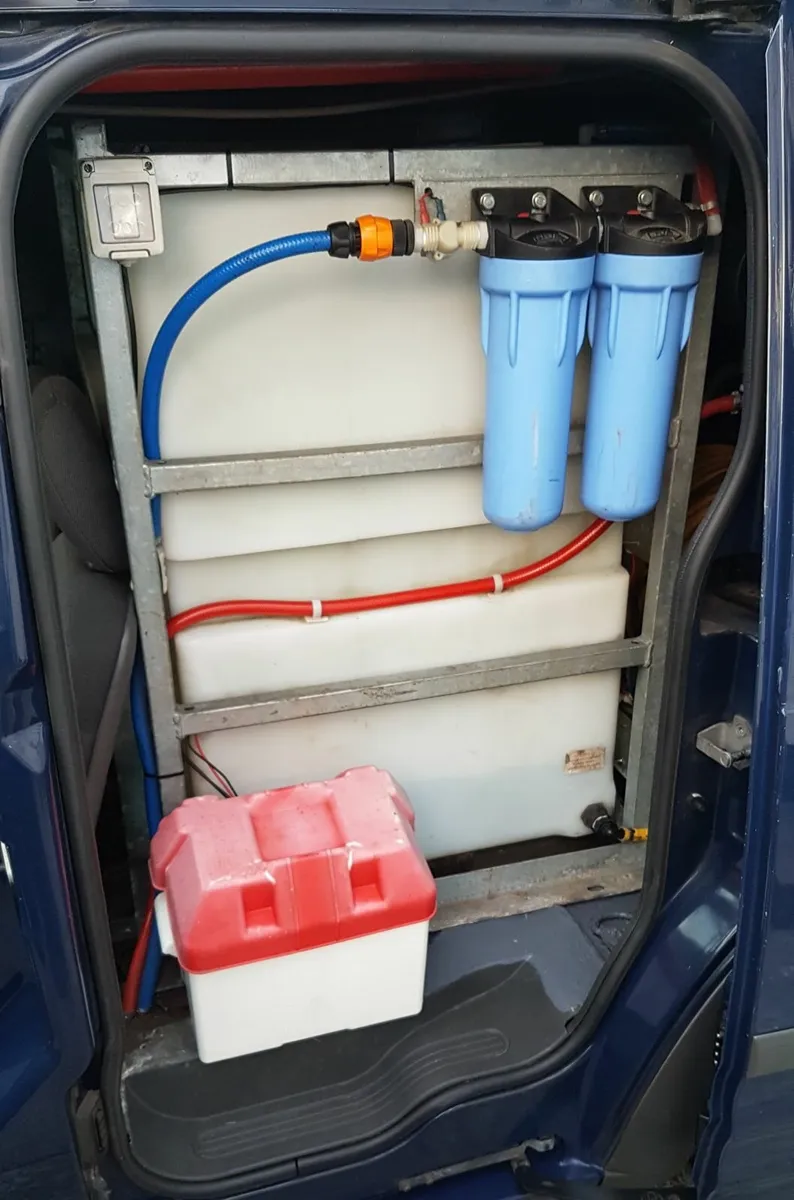 Pure water fed pole window cleaning system Van - Image 2