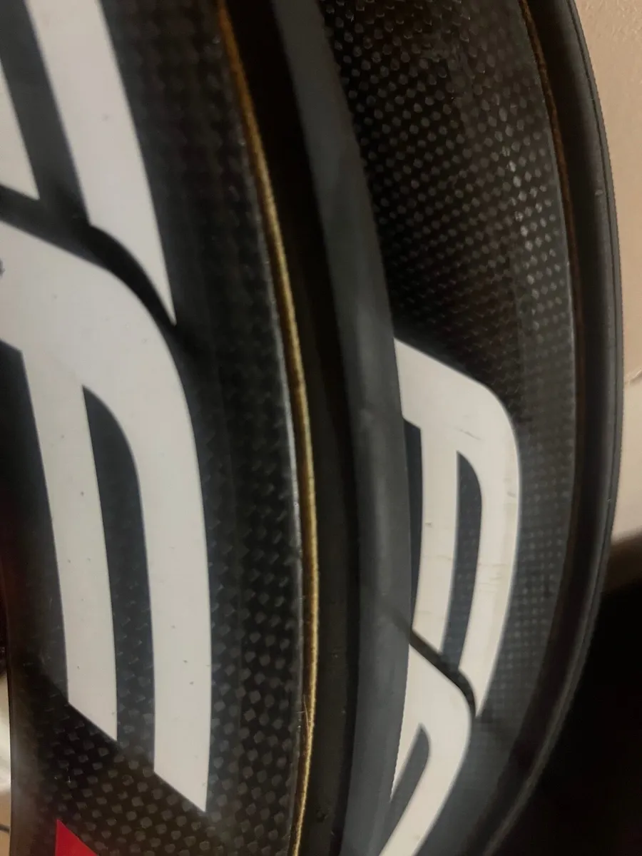 FFwd FR5 Carbon wheels rim brake tubs - Image 4