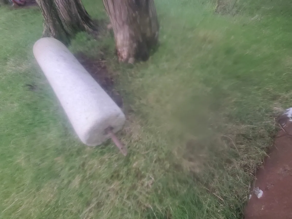 OLD GRANITE  ROLLER - Image 3