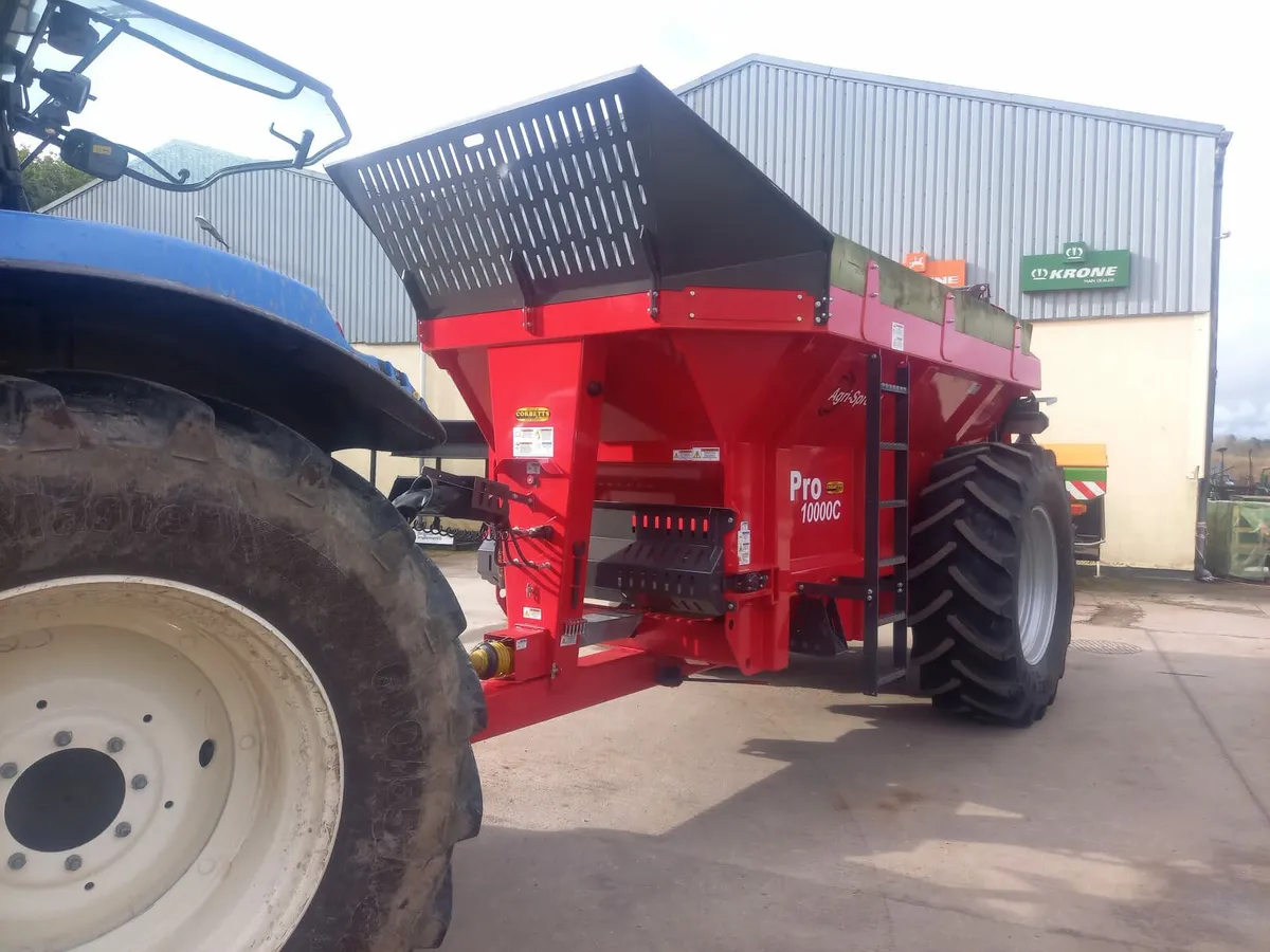 New Agrispread Equipment At Corbetts Of Mallow - Image 1