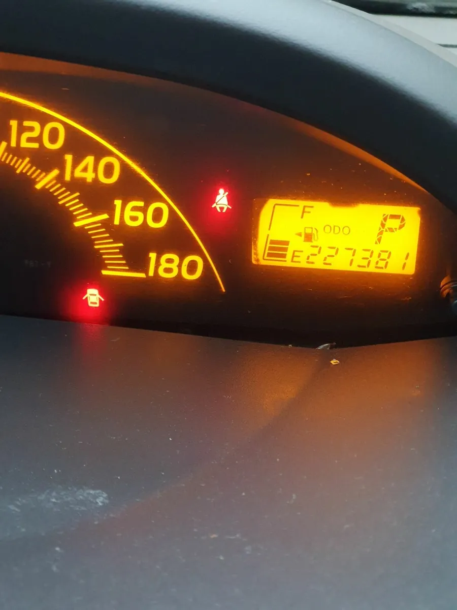 Toyota vitz automatic 1.0 nct - Image 4