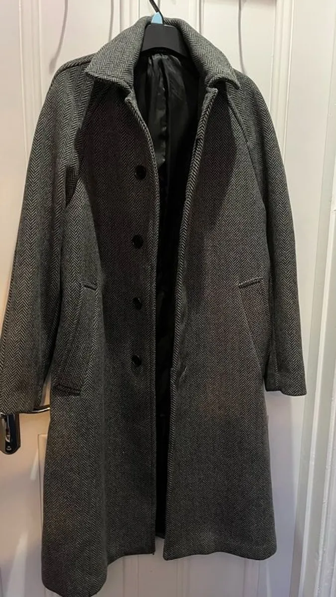 Men's coats - Image 4