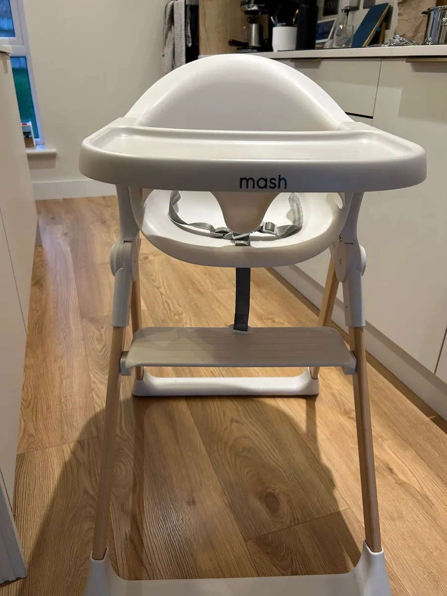 Mash high chair - Image 1