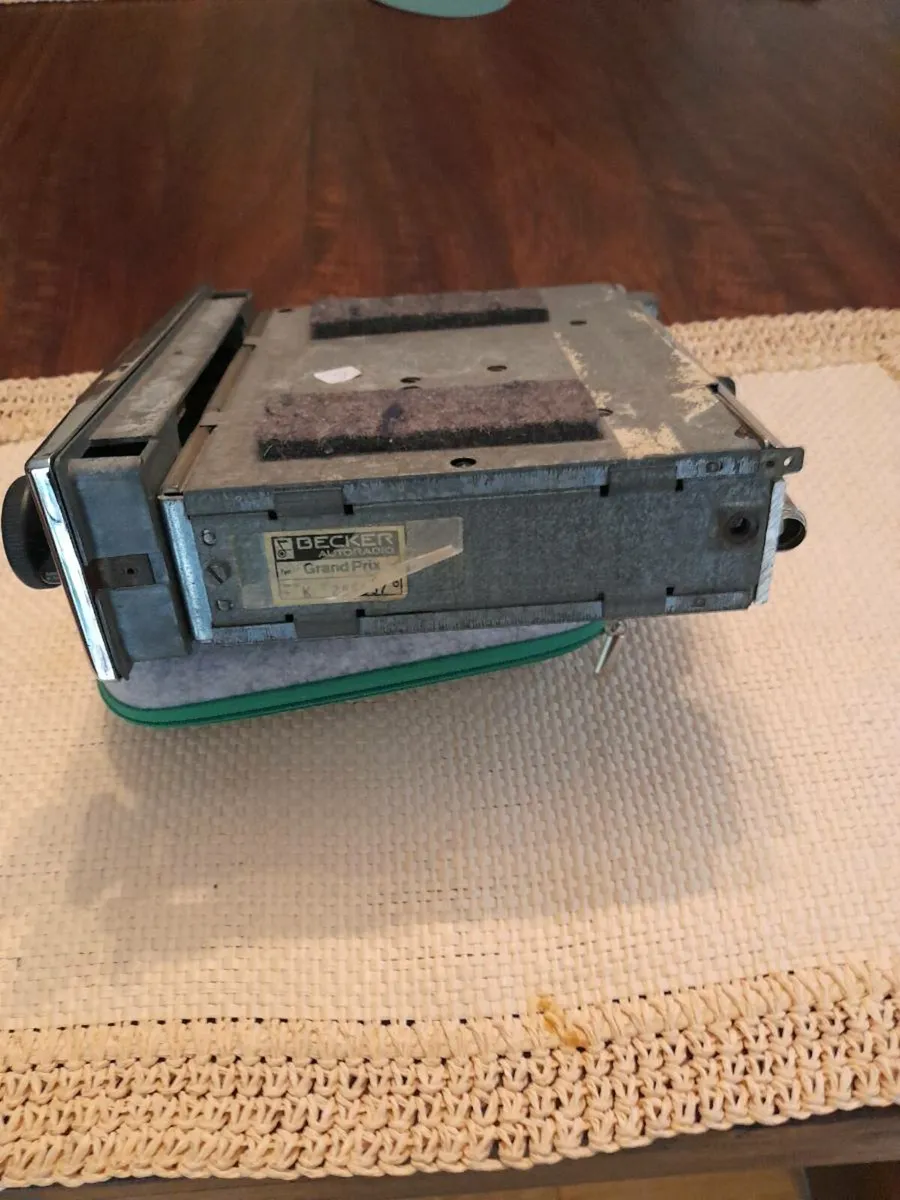 Classic car radio - Image 3