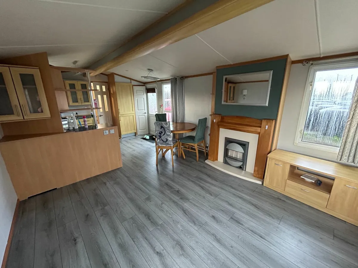 Mobile Home - Image 3