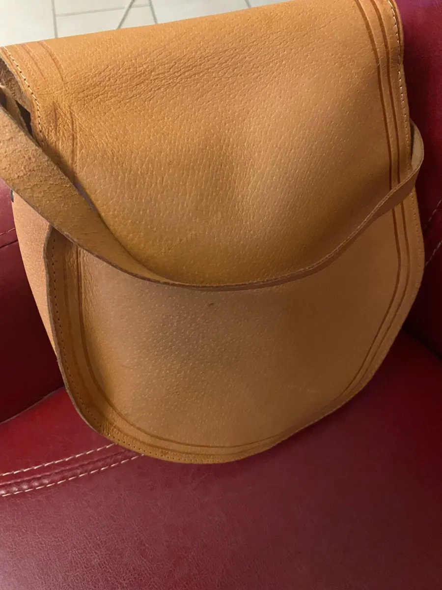 Leather Shoulder Bag - Image 3