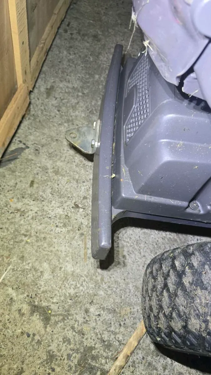 Husqvarna R214TC - Image 4