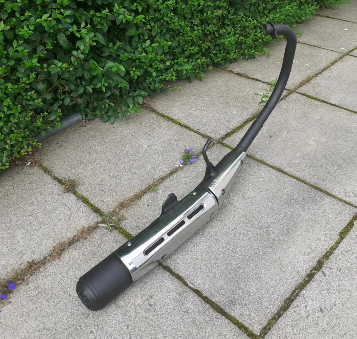 Yamaha YBR 125 Genuine OEM Exhaust YBR125 - Image 2