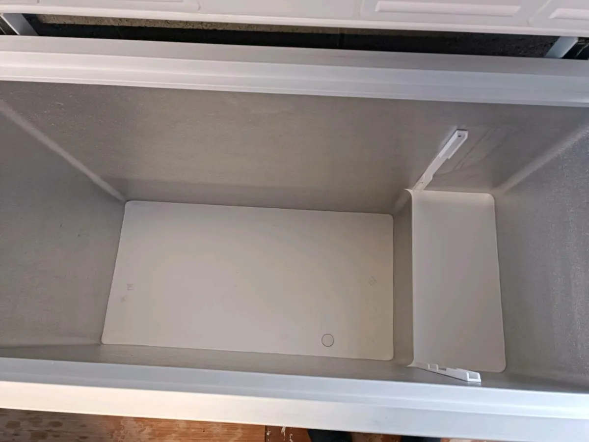 Chest Freezer - Image 1