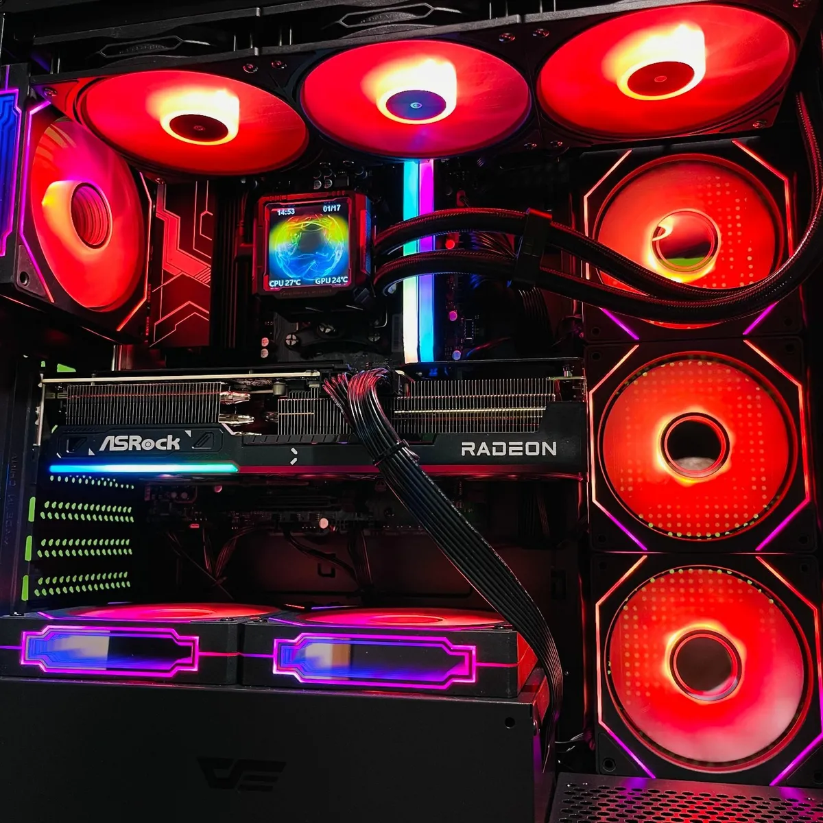 AMD Ryzen Gaming PC 7 7800X3D, RX 9070 XT 16GB - Image 2