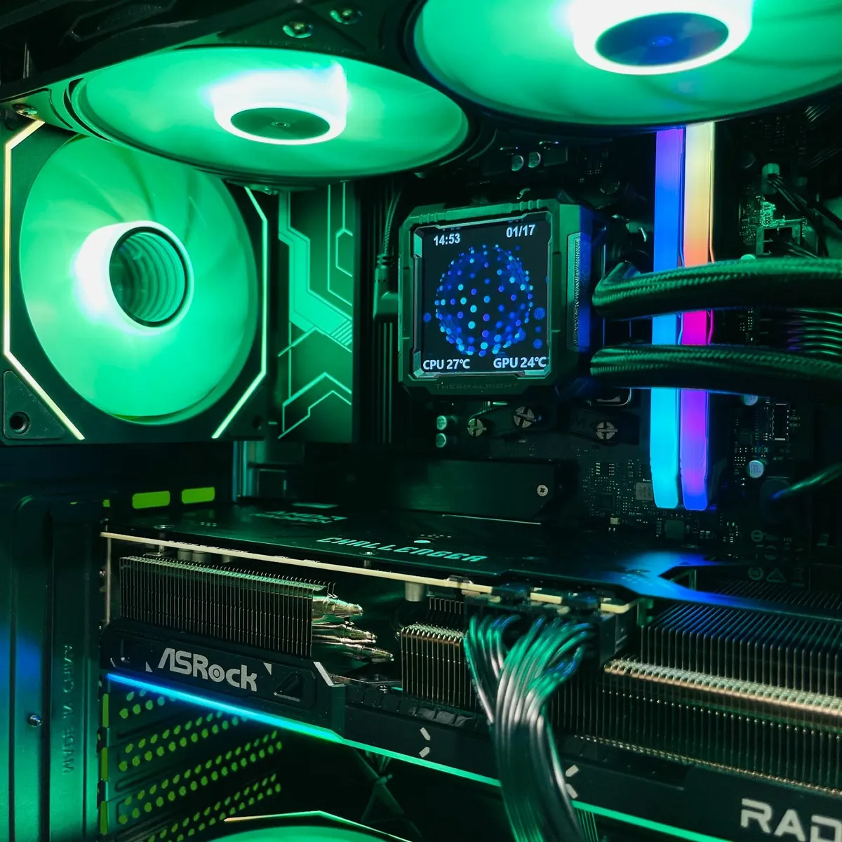 AMD Ryzen Gaming PC 7 7800X3D, RX 9070 XT 16GB - Image 4