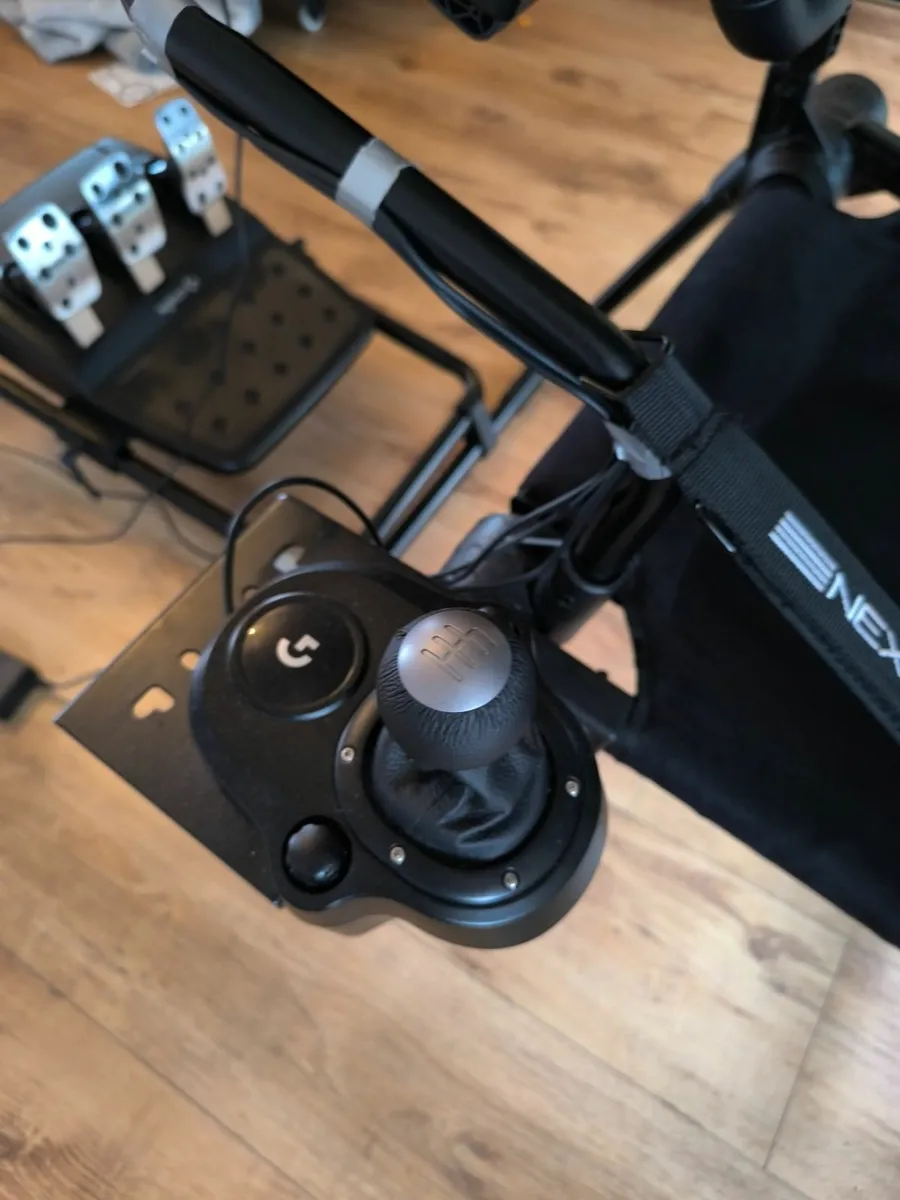 PS5 PS4 Cockpit NEW. - Image 3