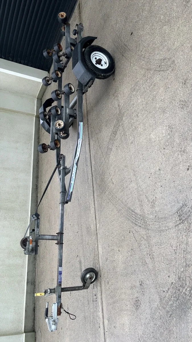 Bramber roller trailer - Image 1