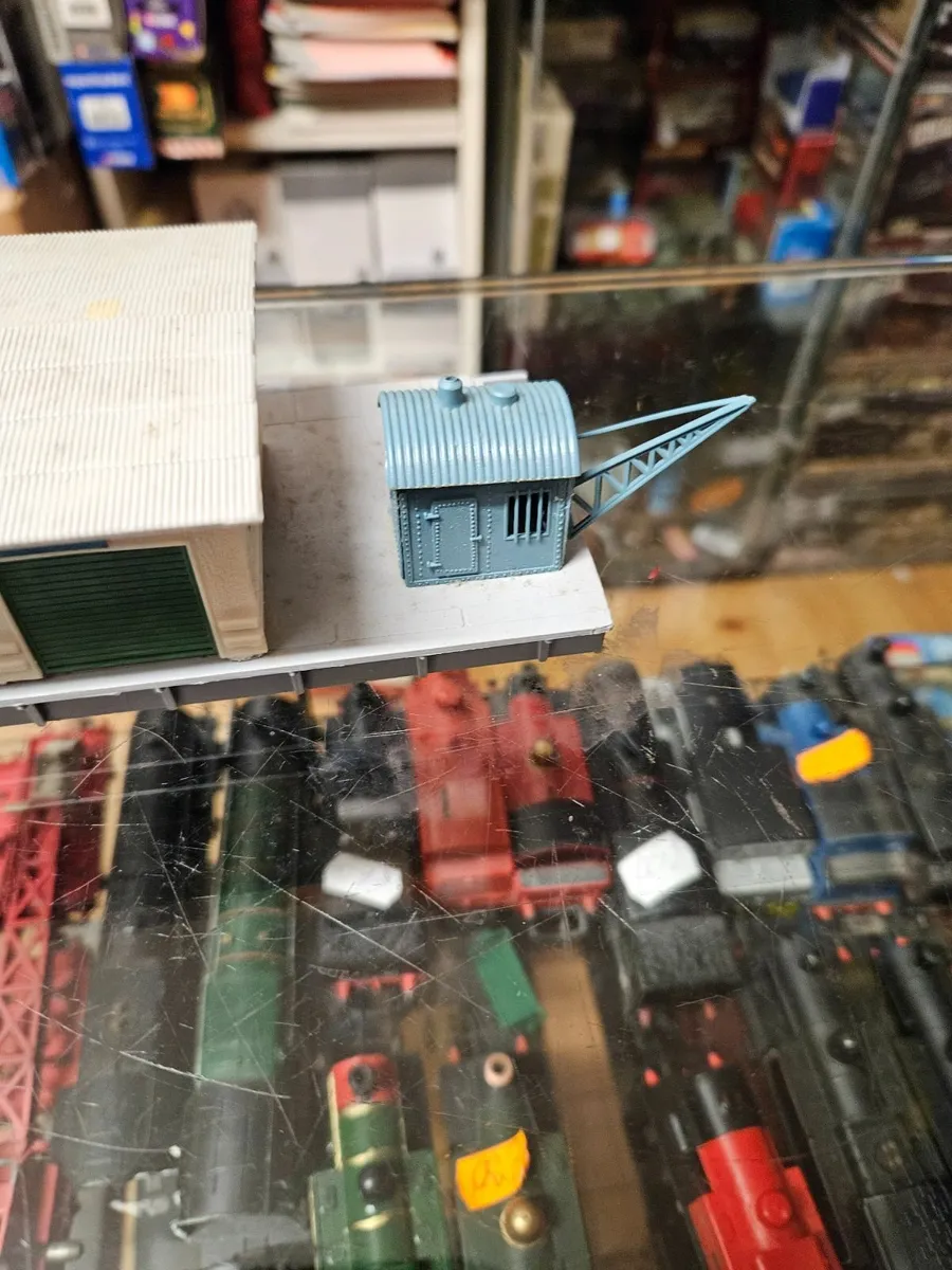 Hornby OO Gauge Goods Shed - Image 3