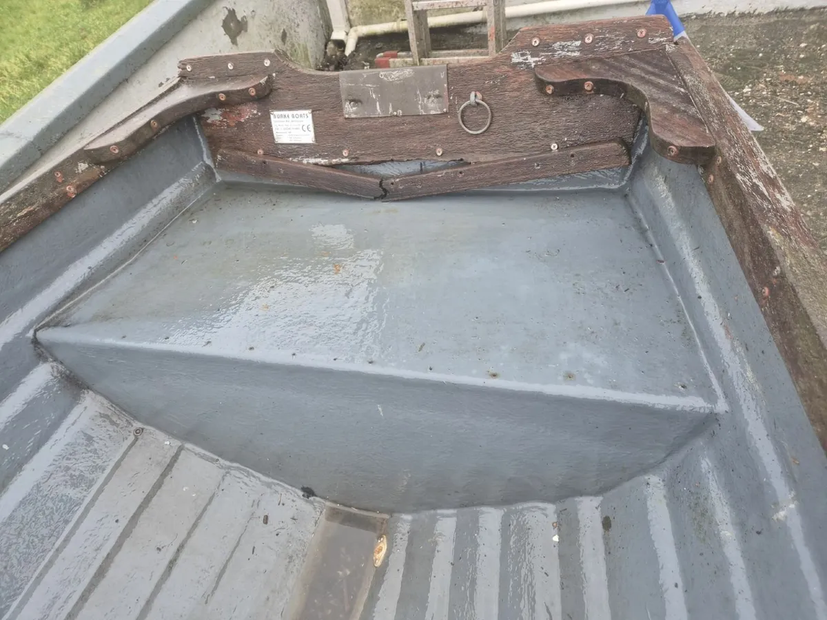 Boat & Trailer - Image 2