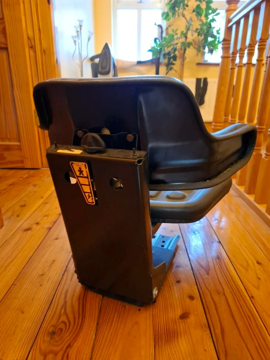 New Tractor Seat - Image 3