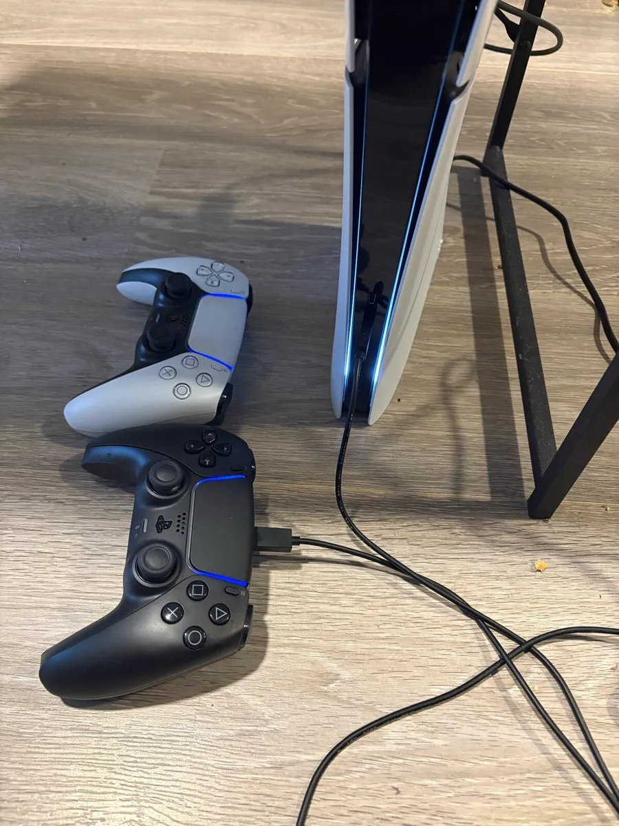 Sony PlayStation 5 Digital Edition - Image 2