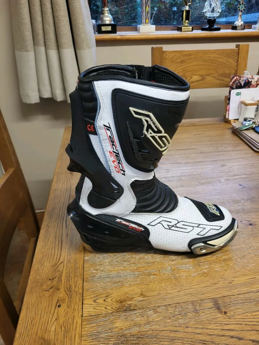 Motorbike boots - Image 2