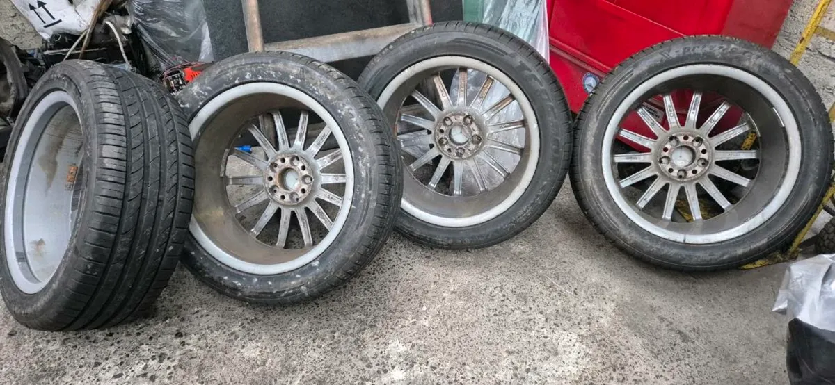 ALLOY WHEELS AND TIRES  MERSEDES 245/45/18 - Image 2