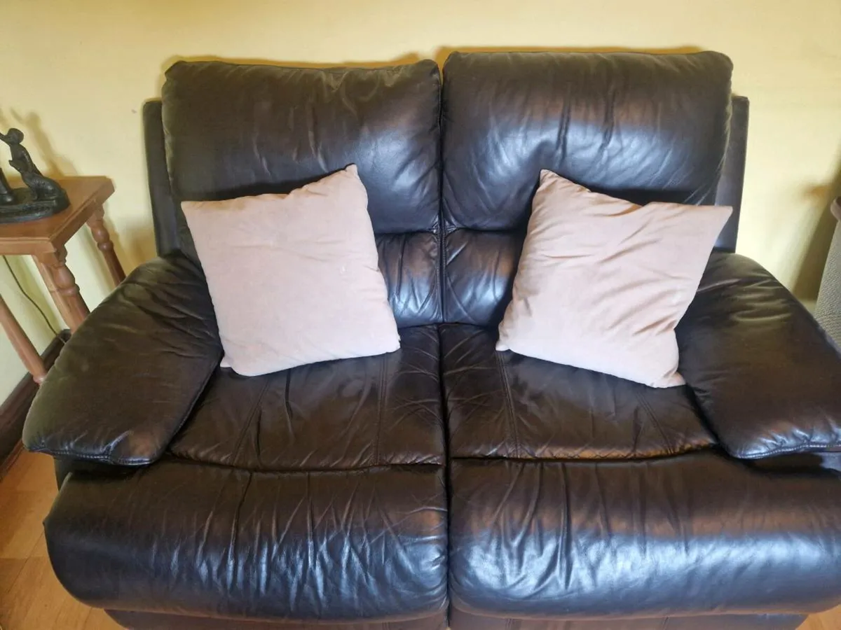 3 and 2 leather suite furniture - Image 3