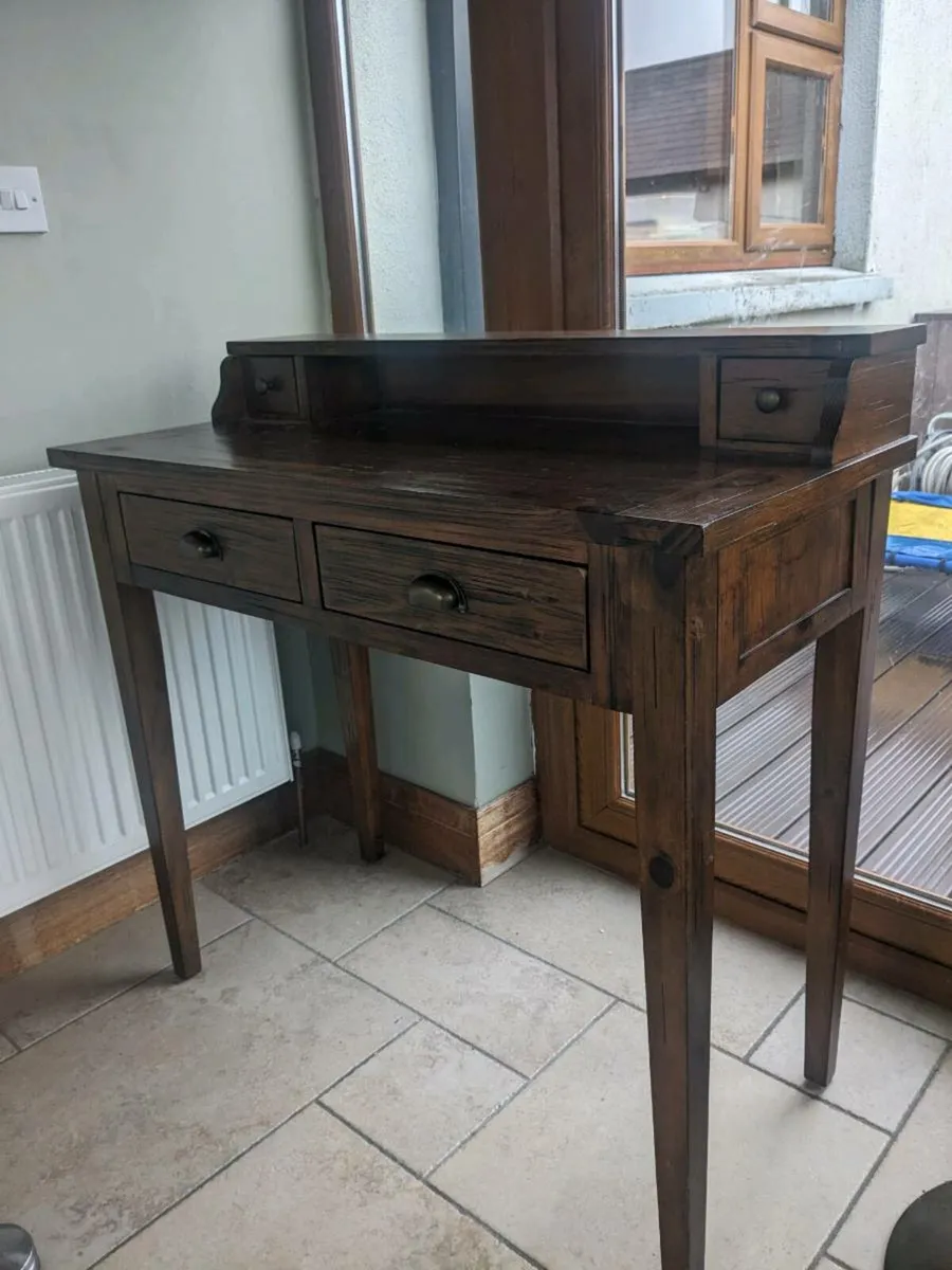 Writing Bureau - Image 2