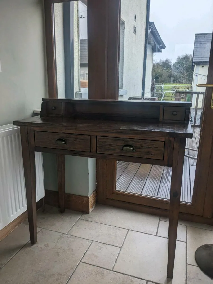 Writing Bureau - Image 1