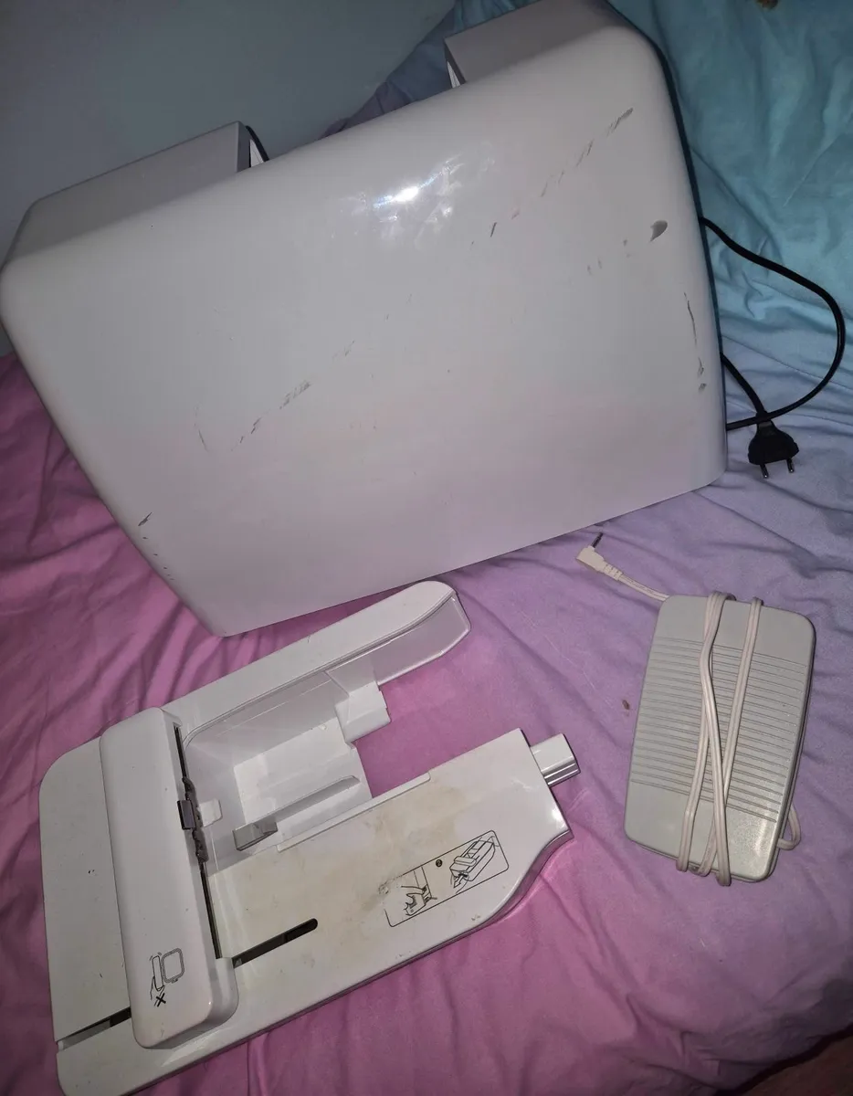 Embroidery/Sewing Machine - Image 3