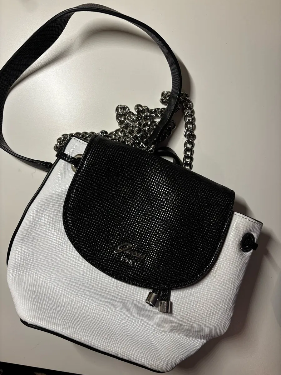 Guess handbag - Image 1