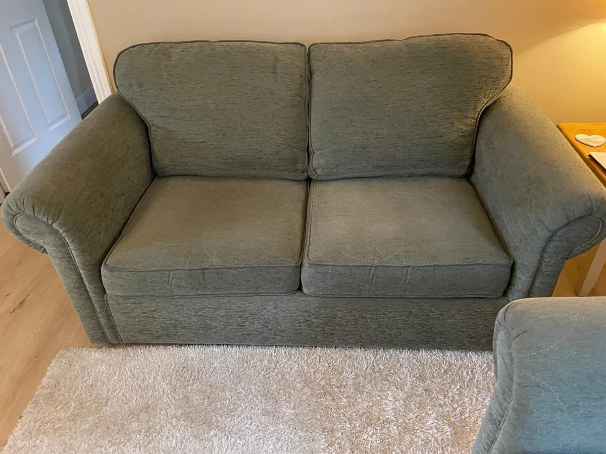 Couch and arm chairs - Image 2