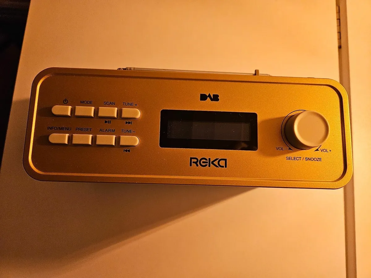 Radio with Alarm - Image 3