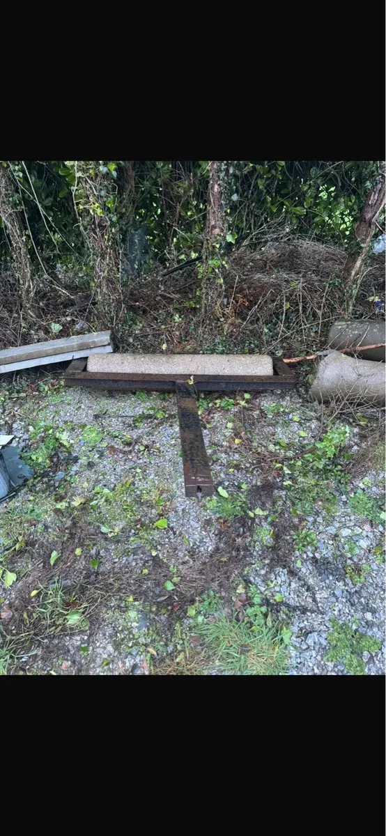 Concrete land roller