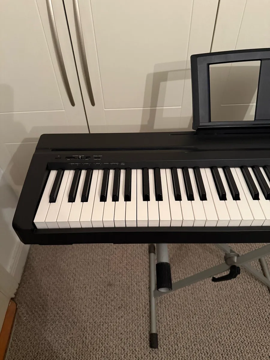 Yamaha P35 Digital Piano - Image 4