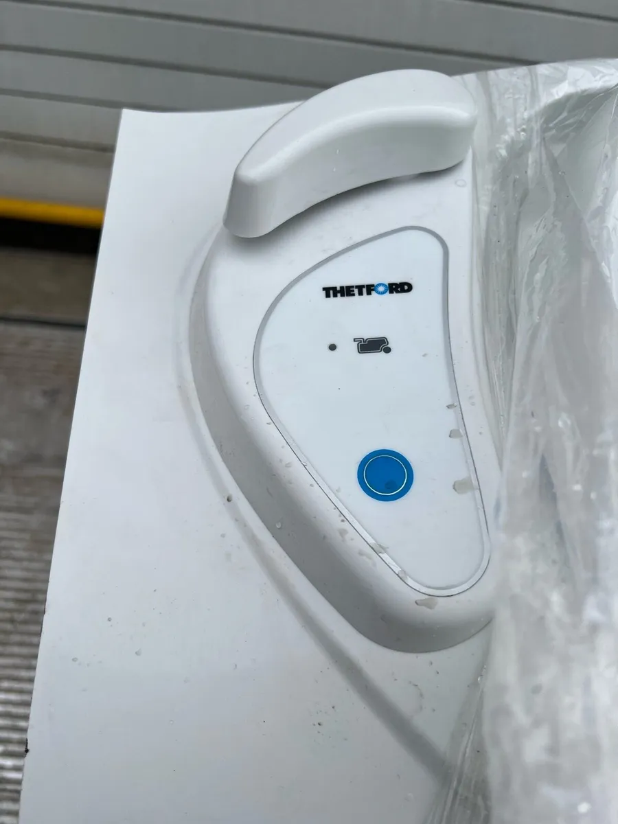 Toilet Camper van Thetford C403L - Image 2