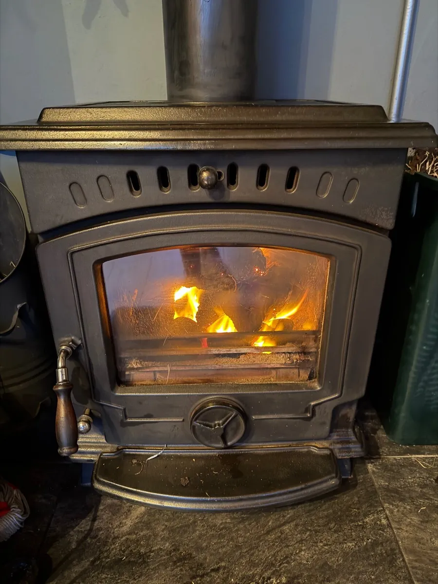 Back boiler stove - Image 1