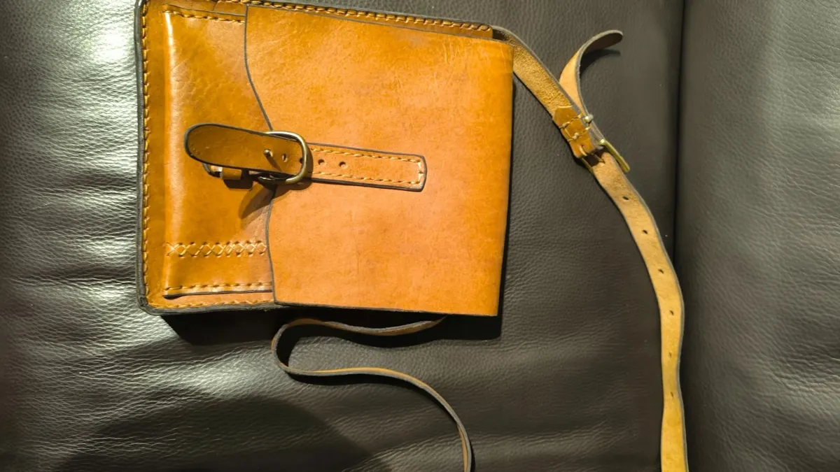 Leather bag - Image 1