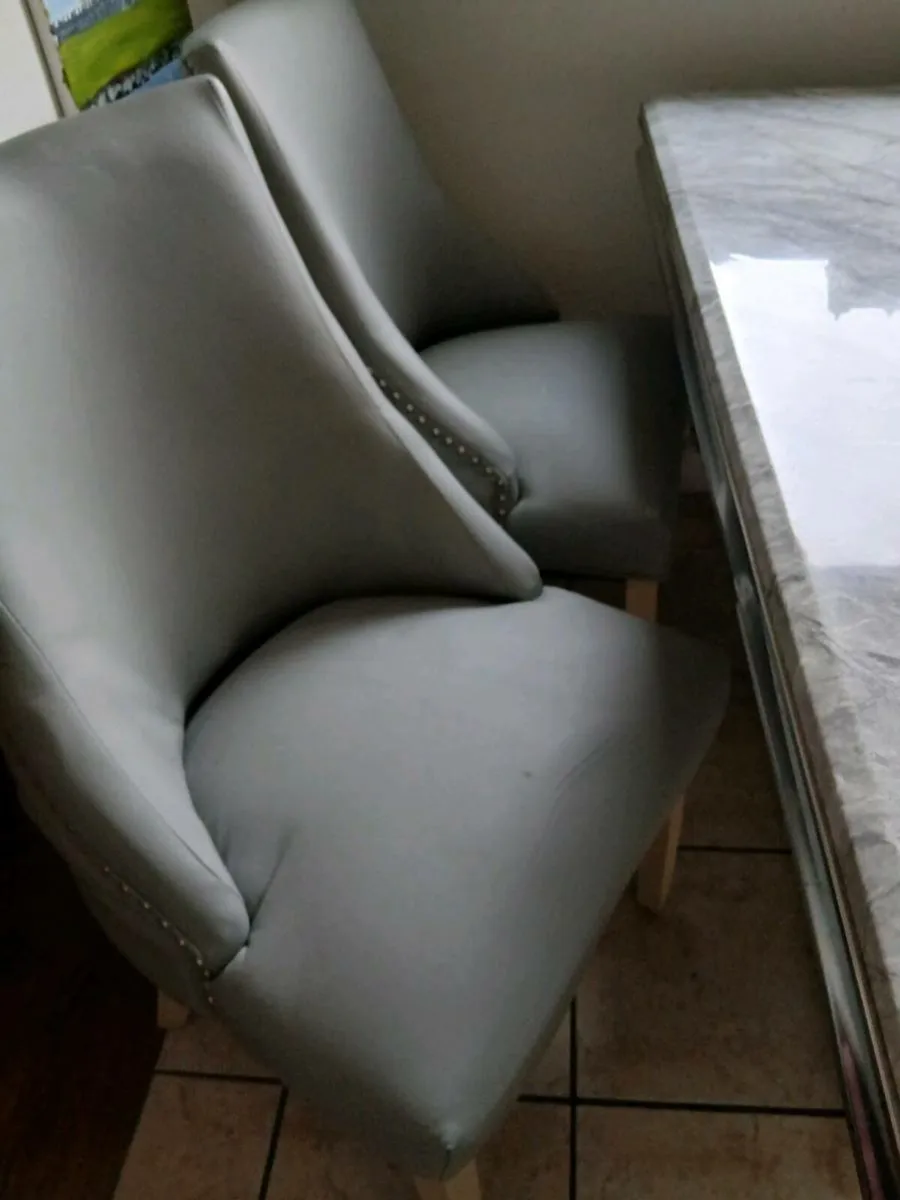 Dining table & 4 xhairs - Image 4