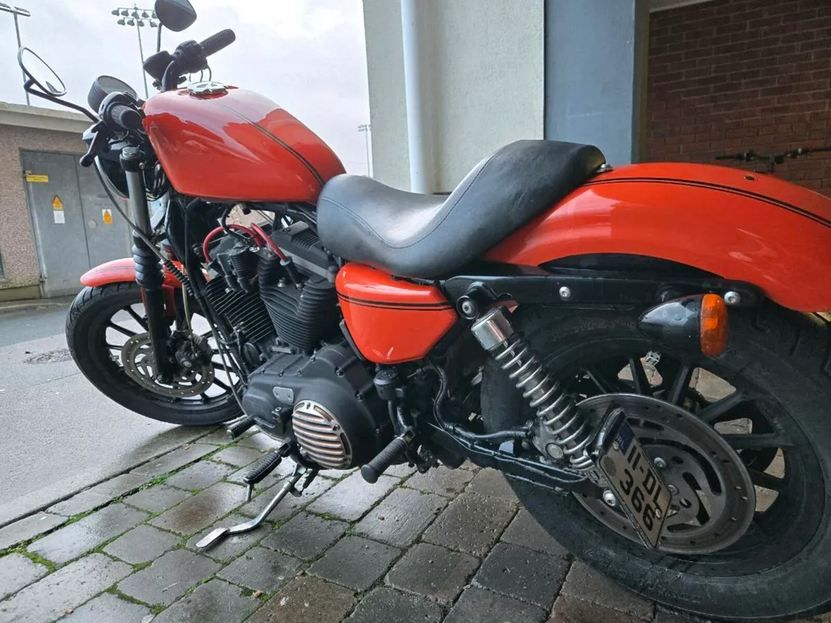 Harley Davidson XL 883 Iron - Image 2