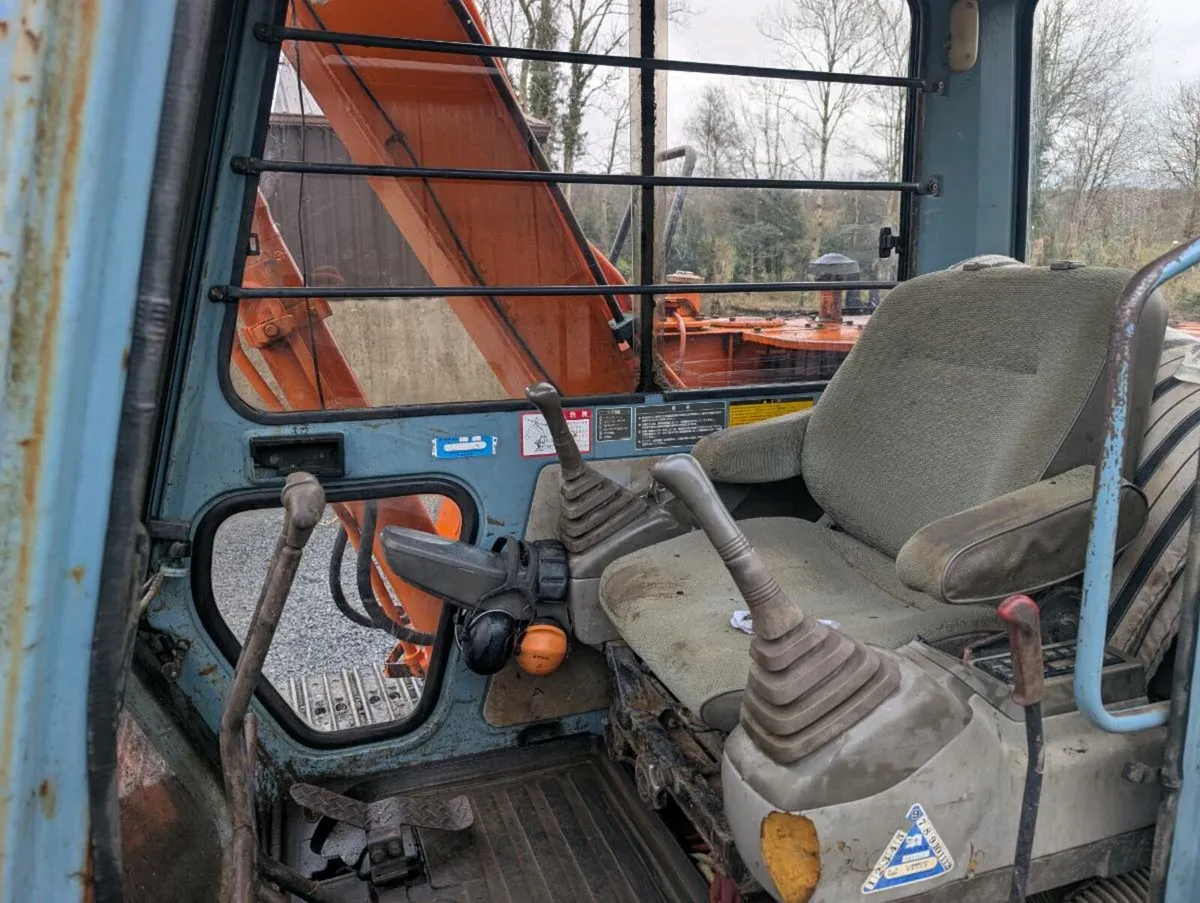 Hitachi Ex60 - Image 4