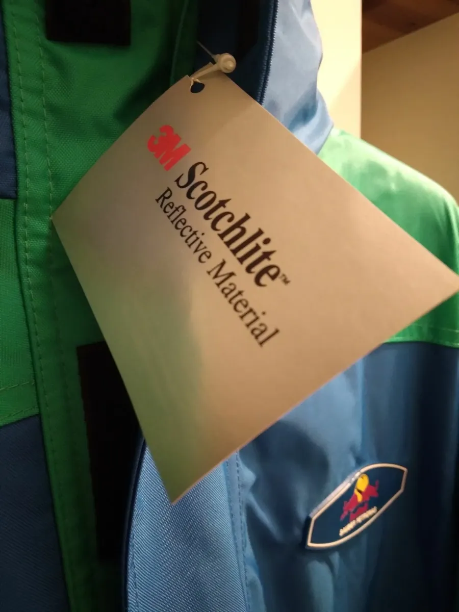 F1 Saber Jacket now red bull - Image 2