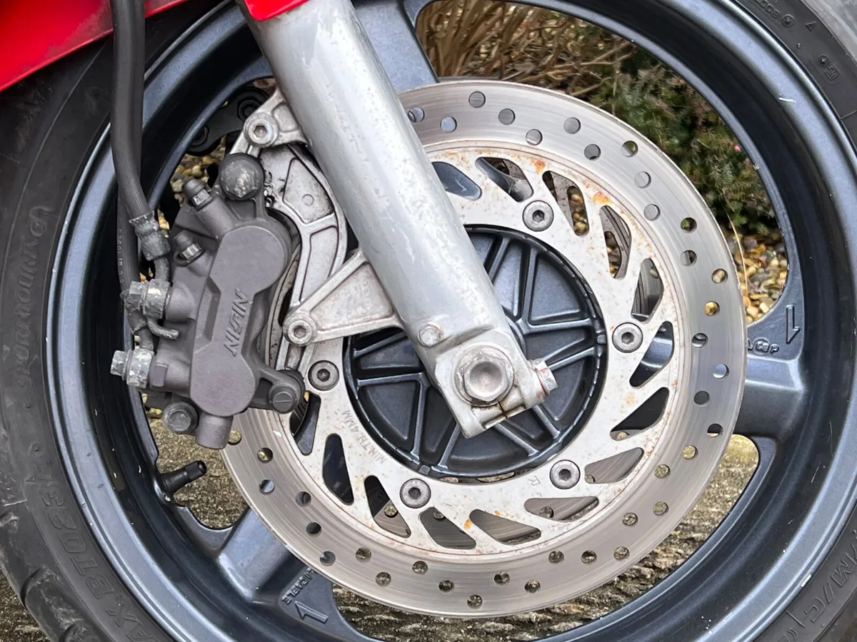 Honda CBR1000F - Image 4