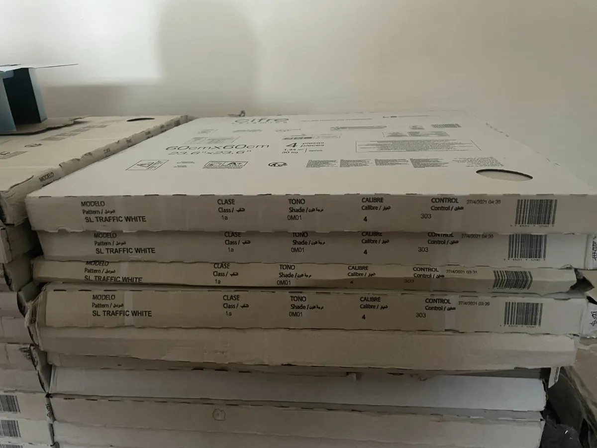 Floor Tiles 60x60cm - 4 Tiles/26 Boxes/38 sq mtrs - Image 4